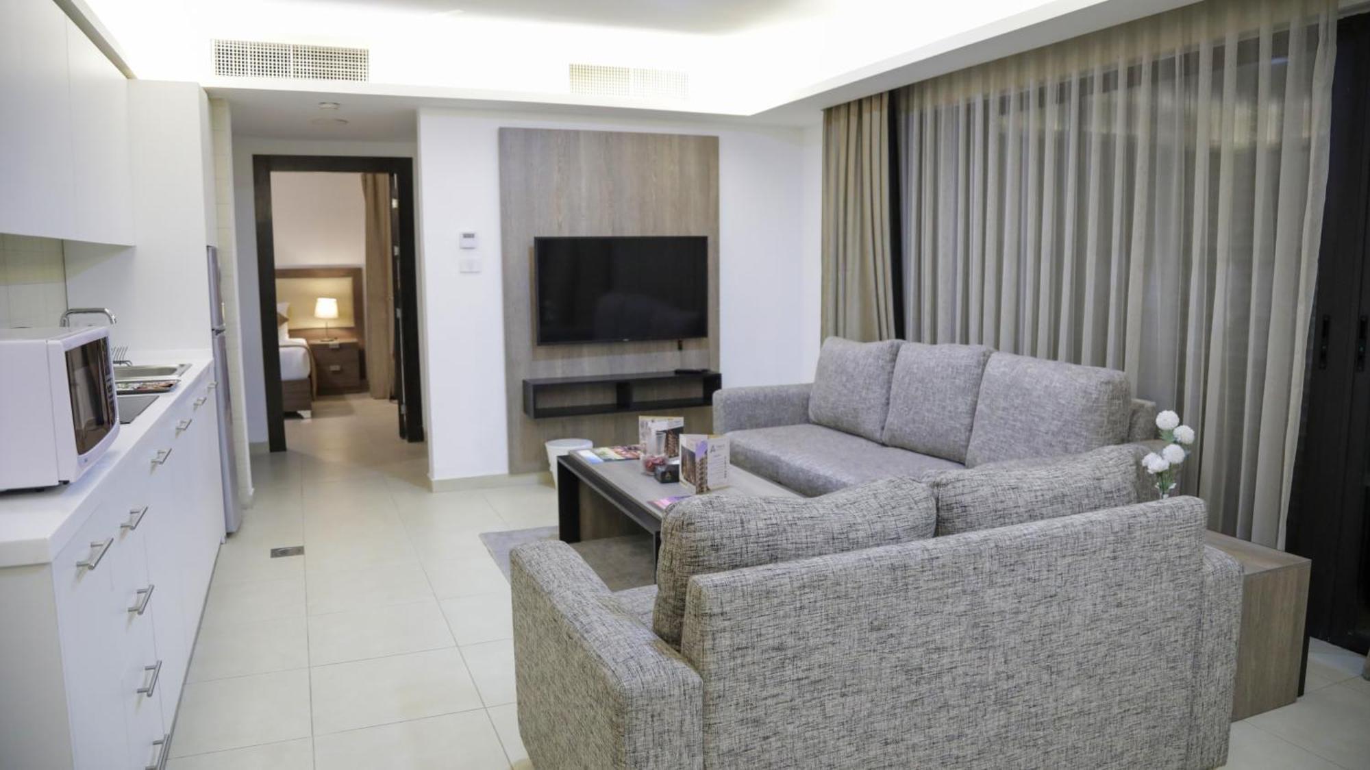 Triple A Hotel Suites Amman Exteriör bild